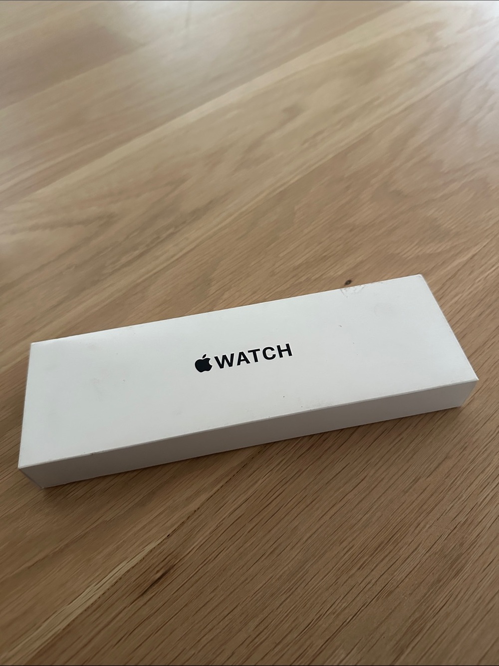 Apple Watch SE 3 mm 40 mm starlight brand new sealedd